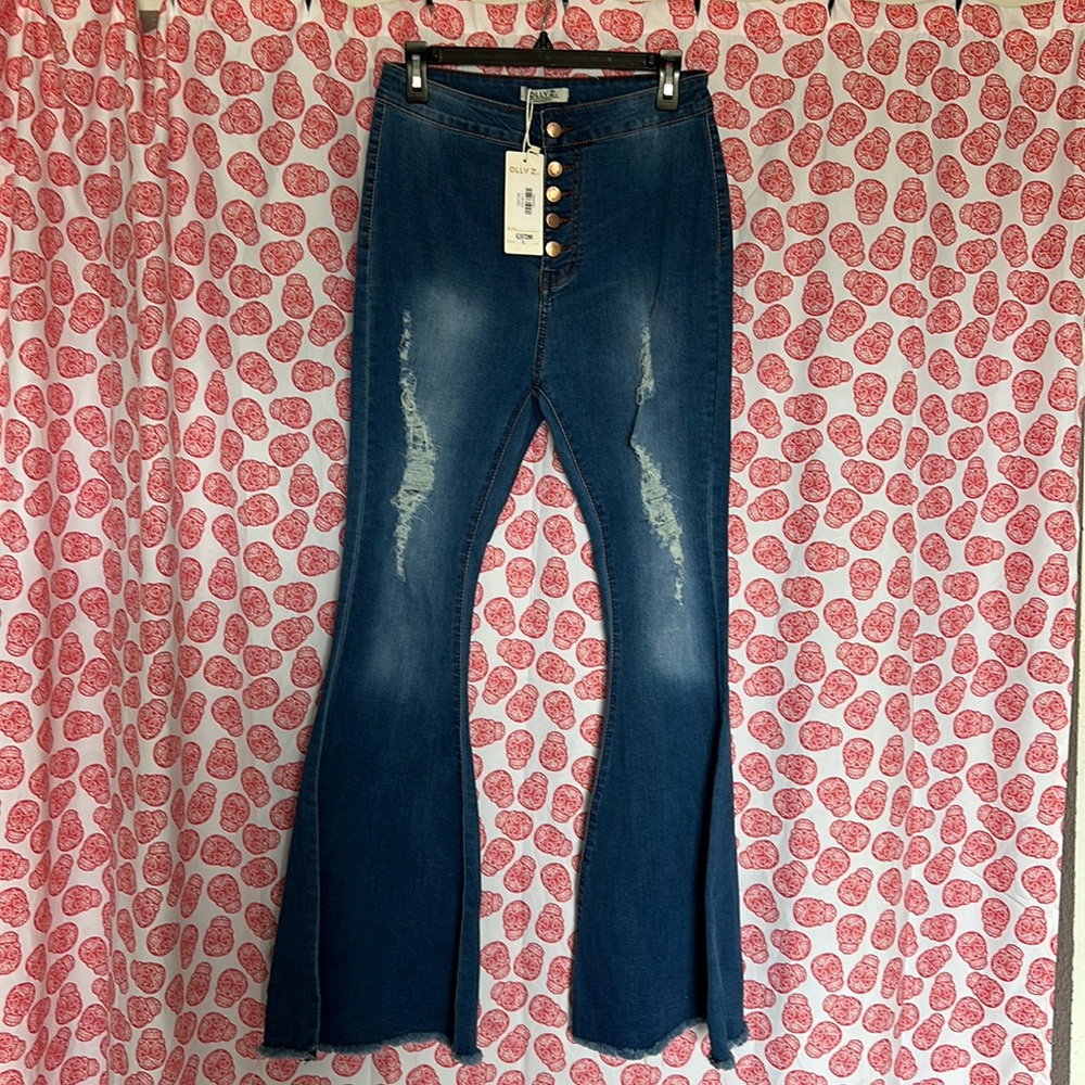 NWT Flare bottom jeans